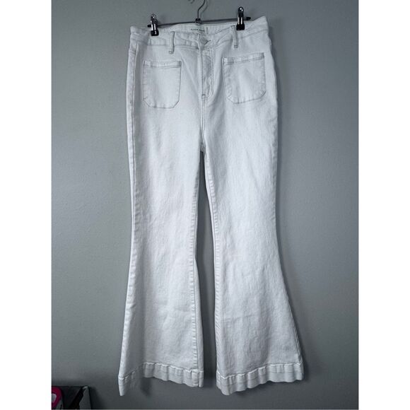 RISEN High Rise Long Tall Front Patch Pocket White Denim Flare Jeans Size 32 x 3 - Picture 2 of 15